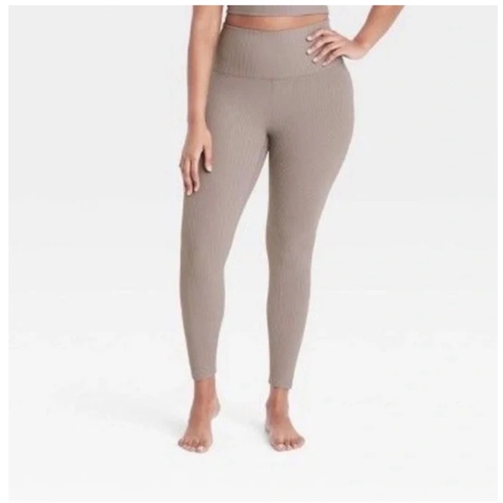 All In Motion Women's Ultra High-Rise Rib Leggings - Picture 2 of 8